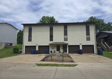 3920 13TH Street, Davenport, Iowa, ,Residential Income,For Sale,13TH,RMAQC4263659