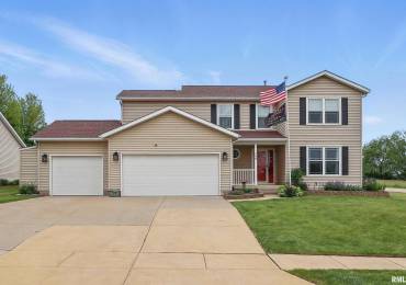 108 HOWARD Lane, Long Grove, Iowa, 5 Bedrooms Bedrooms, ,2 BathroomsBathrooms,Residential,For Sale,HOWARD,RMAQC4263681