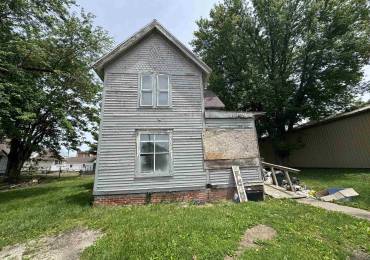204 WASHINGTON Street, Abingdon, Illinois, 4 Bedrooms Bedrooms, ,2 BathroomsBathrooms,Residential,For Sale,WASHINGTON,RMAQC4263691