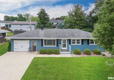801 Spear Drive, Normal, Illinois, 3 Bedrooms Bedrooms, ,2 BathroomsBathrooms,Residential,For Sale,Spear,RMAPA1258212