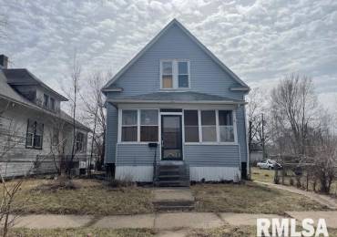 714 13TH Avenue, Rock Island, Illinois, 5 Bedrooms Bedrooms, ,1 BathroomBathrooms,Residential,For Sale,13TH,RMAQC4261466