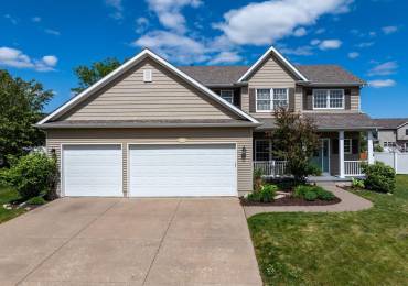 5817 WOODLAND Avenue, Davenport, Iowa, 4 Bedrooms Bedrooms, ,2 BathroomsBathrooms,Residential,For Sale,WOODLAND,RMAQC4263706