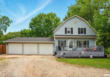 1417 14TH Street, Silvis, Illinois, 3 Bedrooms Bedrooms, ,2 BathroomsBathrooms,Residential,For Sale,14TH,RMAQC4263799