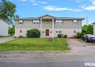26/28/30/32 CIRCLE Drive, Chatham, Illinois, ,Residential Income,For Sale,CIRCLE,RMACA1036793