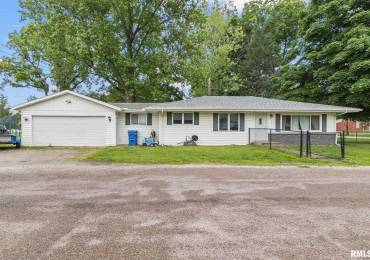 17544 Bobwhite Street, Petersburg, Illinois, 3 Bedrooms Bedrooms, ,1 BathroomBathrooms,Residential,For Sale,Bobwhite,RMACA1036807