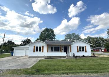 1318 4TH Street, Centralia, Illinois, 3 Bedrooms Bedrooms, ,1 BathroomBathrooms,Residential,For Sale,4TH,RMAEB458190