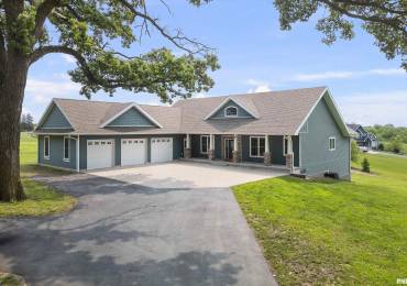 1335 UTAH Avenue, Davenport, Iowa, 4 Bedrooms Bedrooms, ,3 BathroomsBathrooms,Residential,For Sale,UTAH,RMAQC4263488