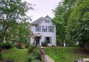 413 7TH Street, Davenport, Iowa, ,Residential Income,For Sale,7TH,RMAQC4263964