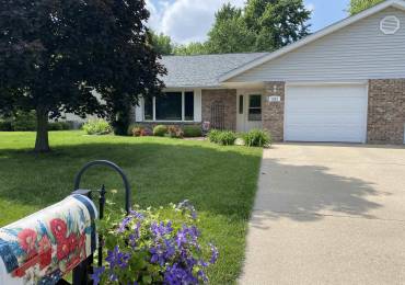 1661 MYRTLE Street, Canton, Illinois, 2 Bedrooms Bedrooms, ,2 BathroomsBathrooms,Residential,For Sale,MYRTLE,RMAPA1258520