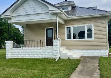 111 Prairie Street, Camp Point, Illinois, 3 Bedrooms Bedrooms, ,1 BathroomBathrooms,Residential,For Sale,Prairie,RMACA1037002