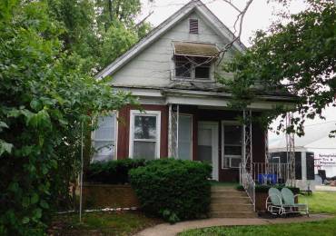208 REYNOLDS Street, Springfield, Illinois, 3 Bedrooms Bedrooms, ,1 BathroomBathrooms,Residential,For Sale,REYNOLDS,RMACA1037015