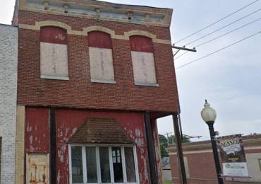 101 FRANKLIN Street, Sesser, Illinois, ,Commercial Sale,For Sale,FRANKLIN,RMAQC4264096