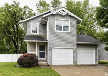 414 11TH Avenue A Court, Silvis, Illinois, 3 Bedrooms Bedrooms, ,2 BathroomsBathrooms,Residential,For Sale,11TH,RMAQC4264046