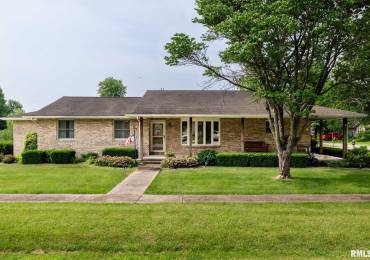 408 FLORA Street, Valier, Illinois, 3 Bedrooms Bedrooms, ,2 BathroomsBathrooms,Residential,For Sale,FLORA,RMAQC4264108