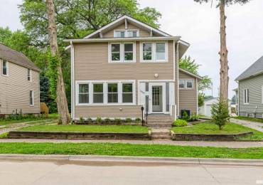 2037 18TH Street B, Moline, Illinois, 4 Bedrooms Bedrooms, ,2 BathroomsBathrooms,Residential,For Sale,18TH,RMAQC4264112