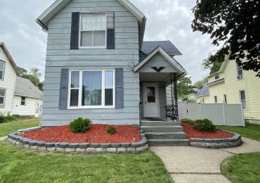 504 6TH Avenue North, Clinton, Iowa, ,Residential Income,For Sale,6TH,RMAQC4264138