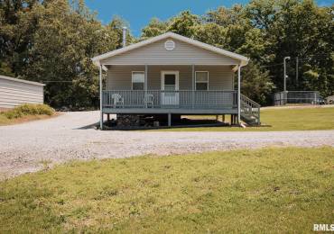 606 Law Street, Orient, Illinois, ,1 BathroomBathrooms,Residential,For Sale,Law,RMAEB458336