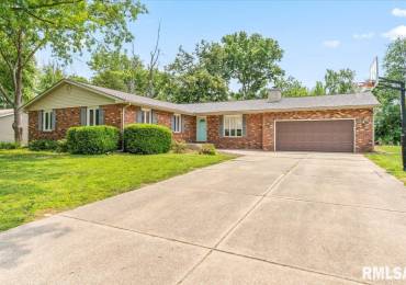 69 Axline Road, Chatham, Illinois, 3 Bedrooms Bedrooms, ,2 BathroomsBathrooms,Residential,For Sale,Axline,RMACA1036909