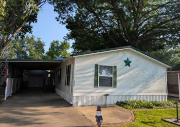2216 Rancho Boulevard, Quincy, Illinois, 2 Bedrooms Bedrooms, ,2 BathroomsBathrooms,Manufactured In Park,For Sale,Rancho,RMACA1037102