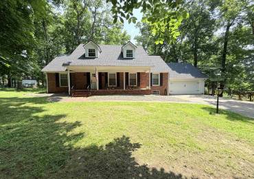 19 WILDWOOD Drive, Mt Vernon, Illinois, 4 Bedrooms Bedrooms, ,3 BathroomsBathrooms,Residential,For Sale,WILDWOOD,RMAEB458345