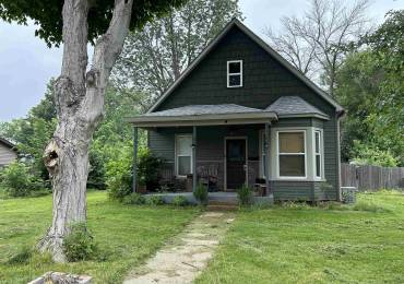 726 NORTH Street, Auburn, Illinois, 3 Bedrooms Bedrooms, ,2 BathroomsBathrooms,Residential,For Sale,NORTH,RMACA1037116