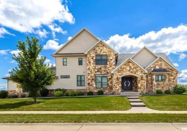 5541 PIGEON CREEK Road, Bettendorf, Iowa, 5 Bedrooms Bedrooms, ,4 BathroomsBathrooms,Residential,For Sale,PIGEON CREEK,RMAQC4264235