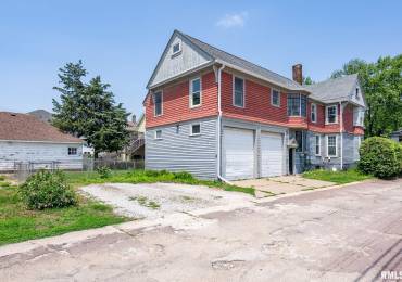 117 14TH Street, Davenport, Iowa, ,Residential Income,For Sale,14TH,RMAQC4264247