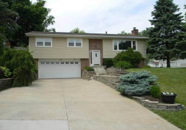 3522 2ND Street, Clinton, Iowa, 3 Bedrooms Bedrooms, ,2 BathroomsBathrooms,Residential,For Sale,2ND,RMAQC4264262