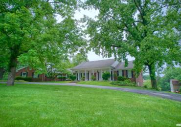 55 View Valley Drive, Carbondale, Illinois, 6 Bedrooms Bedrooms, ,5 BathroomsBathrooms,Residential,For Sale,View Valley,RMAEB458382