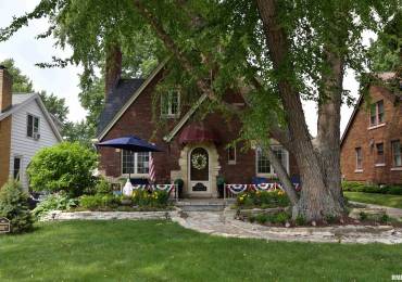 3307 BILTMORE Avenue, Peoria, Illinois, 5 Bedrooms Bedrooms, ,3 BathroomsBathrooms,Residential,For Sale,BILTMORE,RMAPA1258570