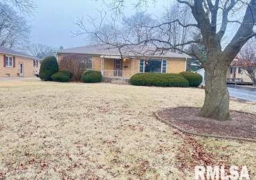 130 HAWKINSON Avenue, Galesburg, Illinois, 3 Bedrooms Bedrooms, ,2 BathroomsBathrooms,Residential,For Sale,HAWKINSON,RMACA1034228