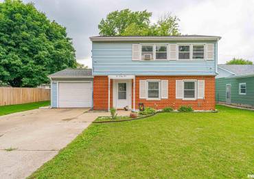 1023 MONROE Street, Lincoln, Illinois, 3 Bedrooms Bedrooms, ,1 BathroomBathrooms,Residential,For Sale,MONROE,RMACA1037176