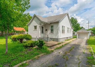 712 KICKAPOO Street, Lincoln, Illinois, 2 Bedrooms Bedrooms, ,1 BathroomBathrooms,Residential,For Sale,KICKAPOO,RMACA1037223