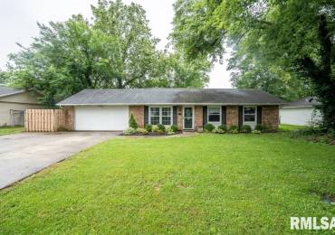 1413 Sebring Way, Carbondale, Illinois, 3 Bedrooms Bedrooms, ,1 BathroomBathrooms,Residential,For Sale,Sebring,RMAQC4264365