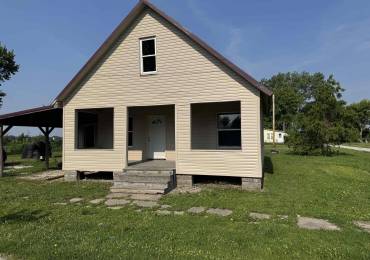 109 Kilgore Street, West Point, Illinois, 2 Bedrooms Bedrooms, ,1 BathroomBathrooms,Residential,For Sale,Kilgore,RMACA1037225