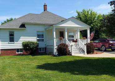 304 2ND Street, Matherville, Illinois, 2 Bedrooms Bedrooms, ,1 BathroomBathrooms,Residential,For Sale,2ND,RMAQC4264371