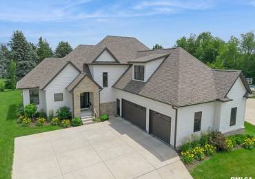 6925 Grover Station, Bettendorf, Iowa, 5 Bedrooms Bedrooms, ,4 BathroomsBathrooms,Residential,For Sale,Grover,RMAQC4264369