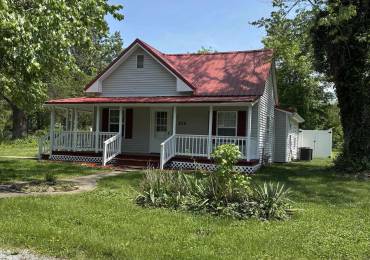 111 Bevard Street, Cambria, Illinois, 3 Bedrooms Bedrooms, ,1 BathroomBathrooms,Residential,For Sale,Bevard,RMAEB458428