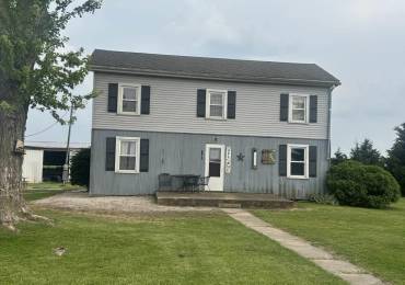 1549 400 N County Road, Lacon, Illinois, 3 Bedrooms Bedrooms, ,1 BathroomBathrooms,Residential,For Sale,400 N,RMAPA1258766
