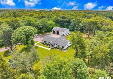 12804 DELL Road, Princeville, Illinois, 4 Bedrooms Bedrooms, ,4 BathroomsBathrooms,Residential,For Sale,DELL,RMAPA1258788