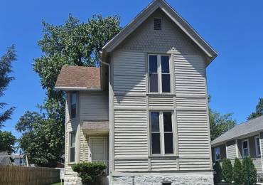 602 KENILWORTH Court, Clinton, Iowa, ,Residential Income,For Sale,KENILWORTH,RMAQC4264445