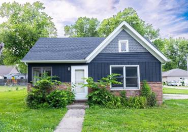 321 TAZEWELL Street, Tremont, Illinois, 2 Bedrooms Bedrooms, ,1 BathroomBathrooms,Residential,For Sale,TAZEWELL,RMAPA1258798