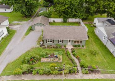 511 BRYAN Avenue, Carterville, Illinois, 3 Bedrooms Bedrooms, ,1 BathroomBathrooms,Residential,For Sale,BRYAN,RMAQC4264456