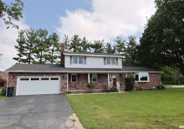 102 HAWTHORNE Estates, Salem, Illinois, 4 Bedrooms Bedrooms, ,2 BathroomsBathrooms,Residential,For Sale,HAWTHORNE,RMAEB458450