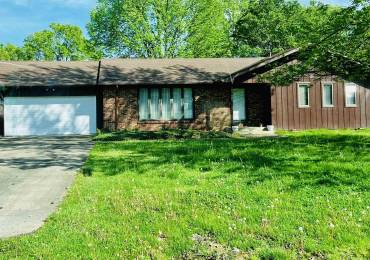 7468 Norris Drive, Marion, Illinois, 3 Bedrooms Bedrooms, ,2 BathroomsBathrooms,Residential,For Sale,Norris,RMAQC4264455