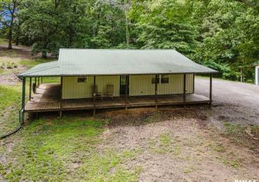 880 State Route 166, Creal Springs, Illinois, 2 Bedrooms Bedrooms, ,1 BathroomBathrooms,Residential,For Sale,State Route 166,RMAEB458449