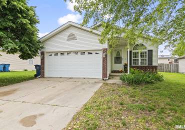 3017 Lakeshire Drive, Springfield, Illinois, 4 Bedrooms Bedrooms, ,3 BathroomsBathrooms,Residential,For Sale,Lakeshire,RMACA1037282