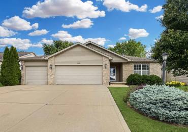 153 Tuscany Court, Morton, Illinois, 5 Bedrooms Bedrooms, ,3 BathroomsBathrooms,Residential,For Sale,Tuscany,RMAPA1258810