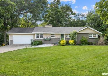 51 LYNNWOOD Court, Morton, Illinois, 3 Bedrooms Bedrooms, ,2 BathroomsBathrooms,Residential,For Sale,LYNNWOOD,RMAPA1258584