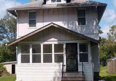 239 15TH Avenue, East Moline, Illinois, 3 Bedrooms Bedrooms, ,1 BathroomBathrooms,Residential,For Sale,15TH,RMAQC4264476